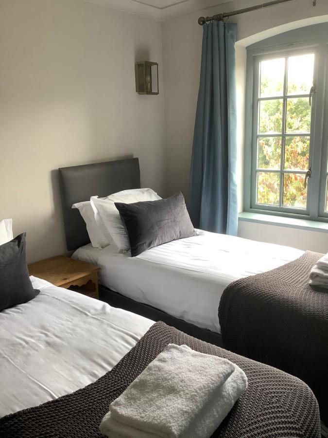 The Mooring Post Bed & Breakfast Gloucester Exterior photo